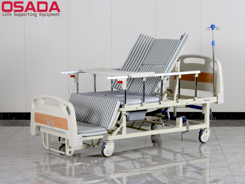 Giường y tế tay quay đa năng Osada SD58C